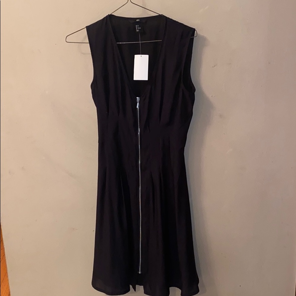 H&M zip up casual little black dress
